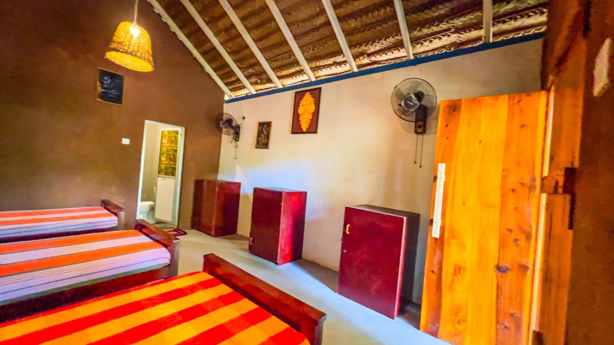 Jungle Host Hostel And Tree House Sigiriya Exterior photo