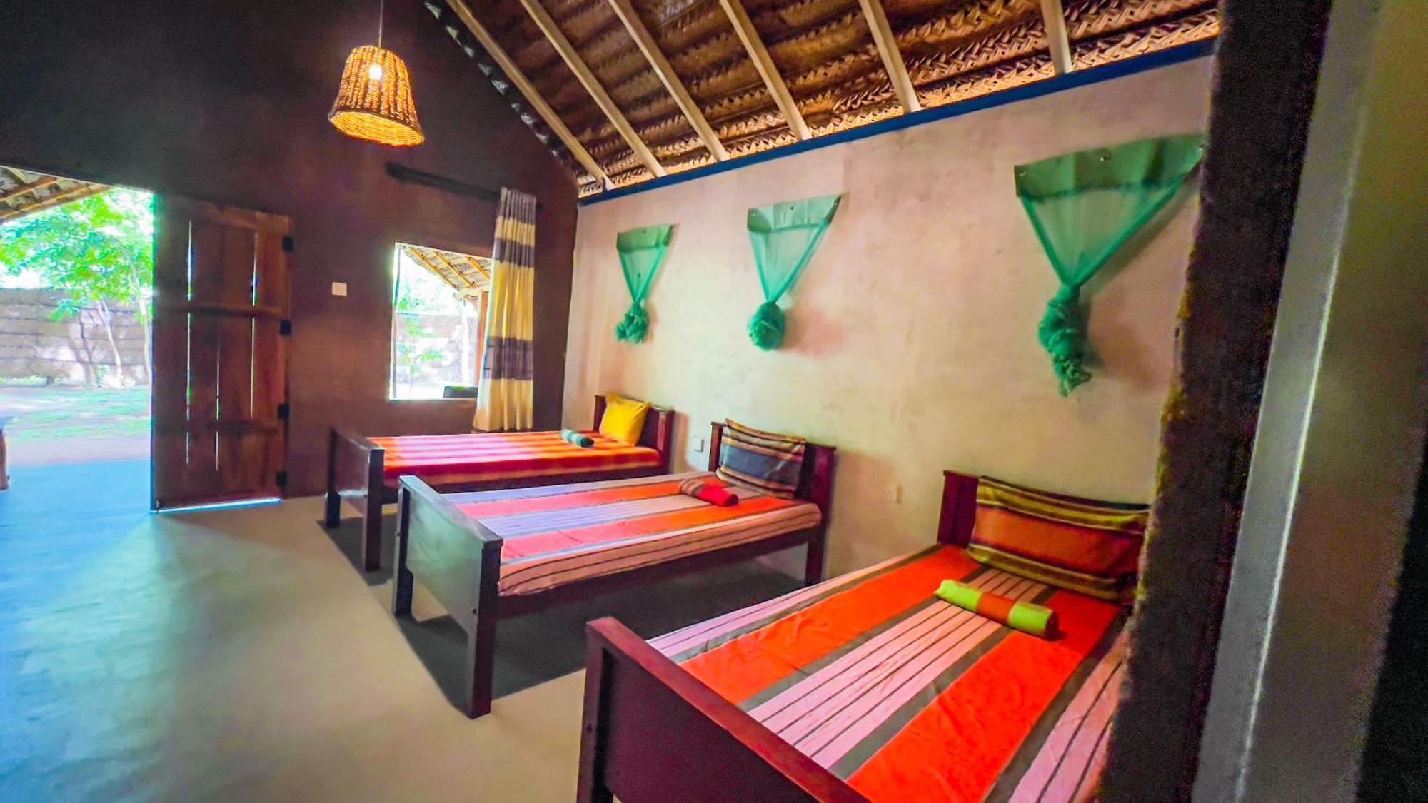 Jungle Host Hostel And Tree House Sigiriya Exterior photo